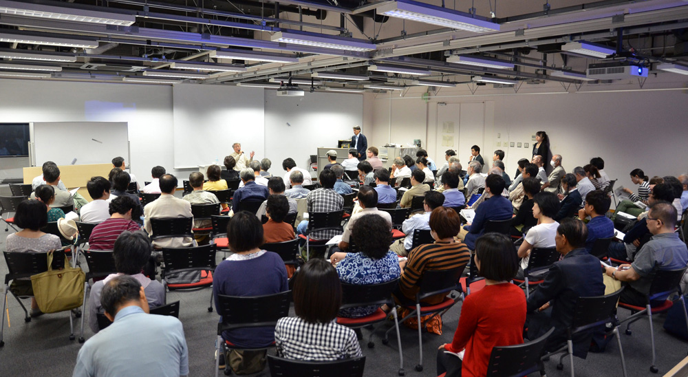 東京大学 工学部2号館教室での研究上映会
