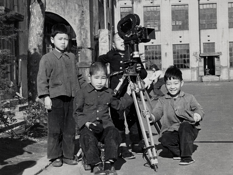 教室の子供たち 撮影風景